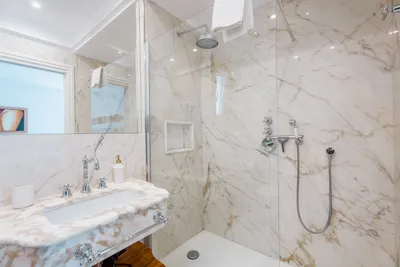 Apartment image 11